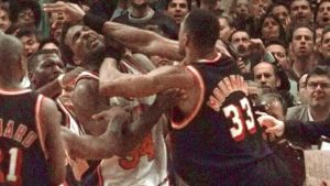 Larry Johnson vs Alonzo Mourning 
